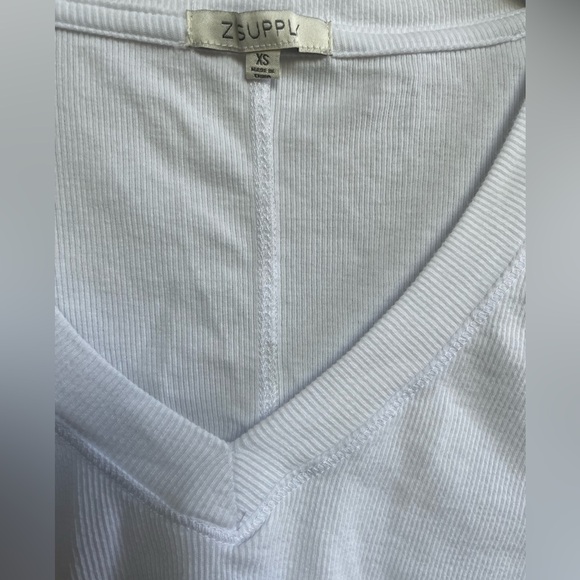 Z Supply Ava Rib V-Neck White Tee - Picture 5 of 5